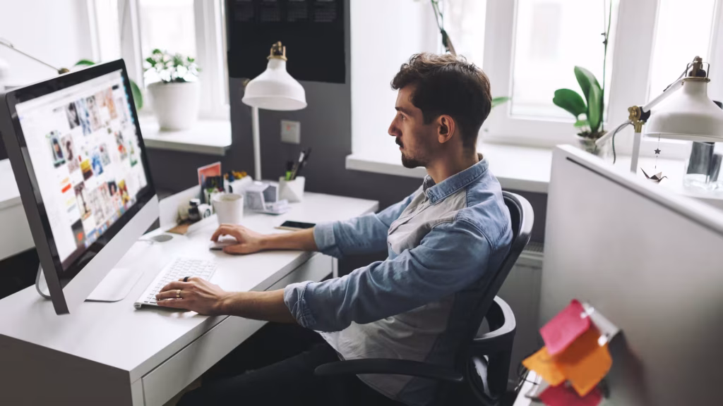 7 Signs You Need to Hire a Dedicated Designer Today