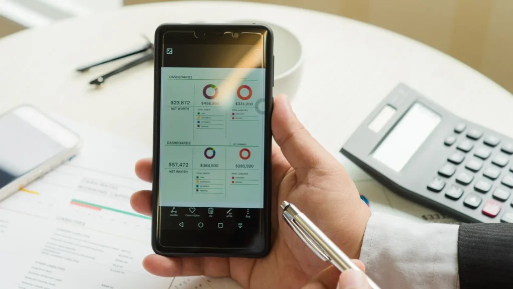 Explore 10 key trends shaping expense-management apps in 2026, from Agentic Finance to Graph-AI fraud detection and Open Banking APIs.
